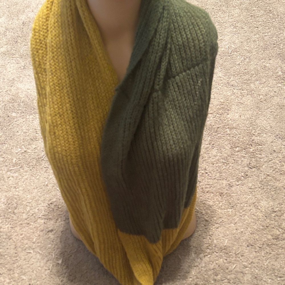 Olive Green and Gold Women's Infinity  Scsrf
